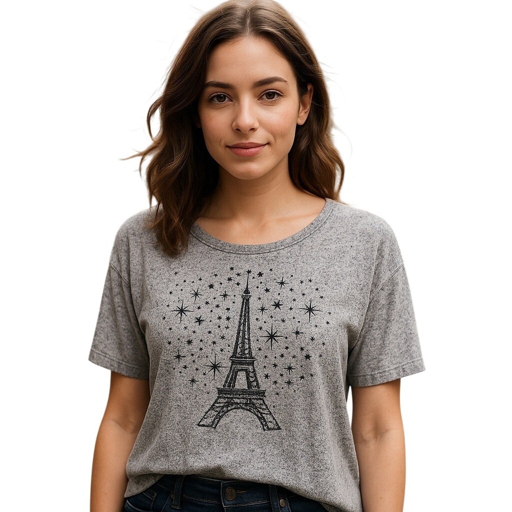 Women's Gray Eiffel Tower Graphic Tee - Casual Short Sleeve Top